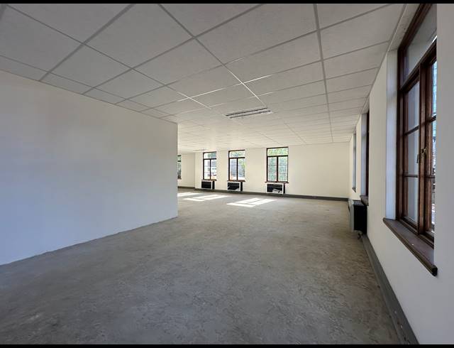 189M² OFFICE TO LET IN SANDTON CENTRAL